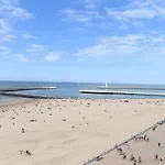 Oostende zeezicht Majestic 1